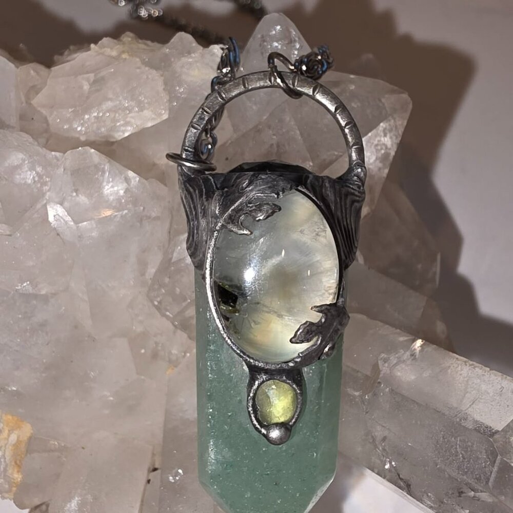Crystal Necklace - Picture 4 of 10